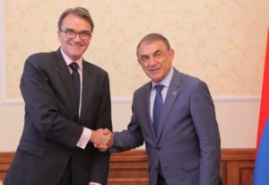 Председатель парламента Армении и посол Швейцарии констатировали рост объемов товарооборота