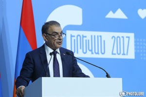 Спикер армянского парламента собирается в Грузию