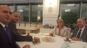 Армянским делегатам не разрешили войти на территорию армянской церкви в Баку