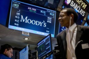 Moody’s понизило суверенный рейтинг Великобритании на фоне Brexit