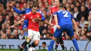 Гол Генриха Мхитаряна помог «Манчестеру Юнайтеду» разгромить соперника