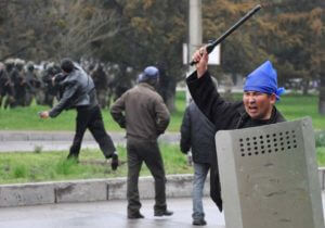 Власти Кыргызстана перед выборами заявили о подготовке вооруженного переворота