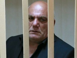 Суд приговорил к 12 годам колонии предпринимателя-армянина Арама Петросяна