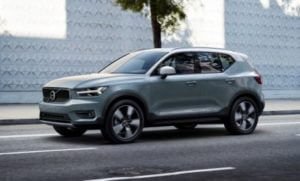 Компания Volvo представила маленький кроссовер XC40
