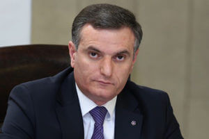 Возглавляемая первым замминистра обороны Армении делегация отбыла в Таджикистан