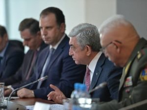 Президент: Не позволим втянуть себя в количественную гонку вооружений, предпочитаем качественные решения
