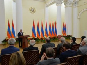 Президент Армении вручил награды лауреатам премии в сфере информационных технологий 2017 года