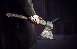 Армянский полицейский не найдя топор - орудие преступления заставил подозреваемым купить новый