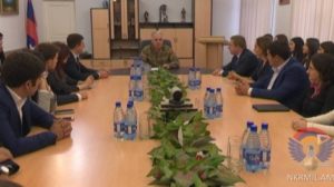 Генерал-лейтенант Левон Мнацаканян принял молодежь
