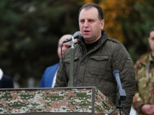 Родители солдат посетили воинскую часть вместе с министром обороны и мэром Еревана