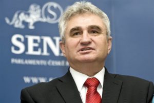 Спикер Сената: Чехия не продавала оружие Азербайджану