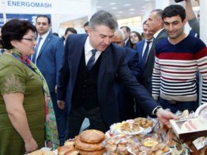Премьер-министр Армении посетил выставку «АрмПродЭкспо»
