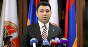 Вице-спикер парламента: Мамедъяров и его президент известны своими абсурдными заявлениями