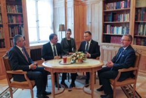 Спикер парламента Армении на переговорах с президентом Польши