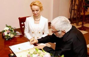 Армен Джигарханян готовится к разводу