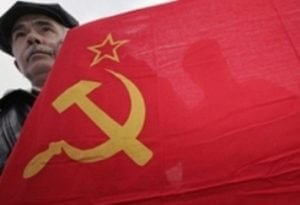 Коммунисты Армении возложила цветы к памятнику Мясникяна