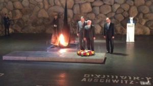 Министр иностранных дел Армении возложил венок на мемориале жертв Холокоста