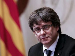 СМИ: Лидер Каталонии возвращается в Барселону