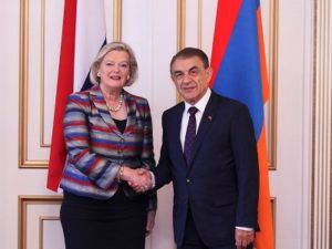 Спикер парламента Армении: У нас нет проблем с народом Азербайджана