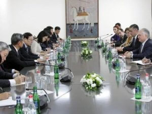 Глава МИД Армении и комиссар по безопасности КНР обсудили вопросы сотрудничества