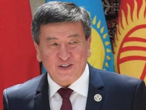 Новый президент Киргизии пообещал первым указом объявить Атамбаева Героем страны