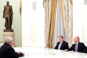 Путин в Кремле принял Юрия Хачатурова