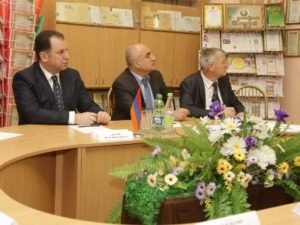 Делегация во главе с министром обороны Армении посетила Военную академию Беларуси