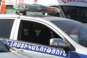 Полицейские в Армении задержаны за получение взятки от отца всемирно известного солиста Capital Cities