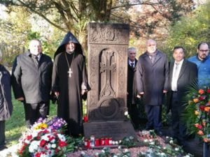 В Кельне установили хачкар в память о невинных жертвах Геноцида армян