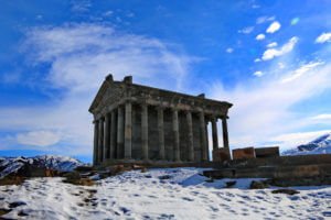 Армения находится в зоне влияния мощного циклона