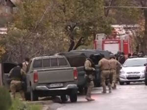 Бронетехника появилась на месте спецоперации в Тбилиси