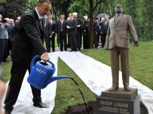 Французский суд установил, Ильхам Алиев диктатор и тиран