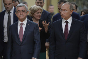 Президент Армении получил от Путина похищенную в Ереване более 20 лет назад картину Врубеля
