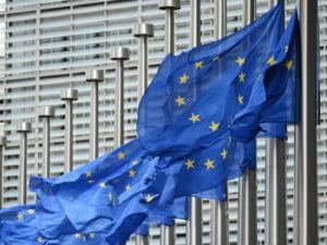 Еврокомиссия подала на Венгрию в Европейский суд