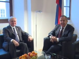 Лавров пошутил о мандаринах на встрече с Налбандяном