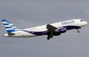 Армянский самолет обслуживает любителей отдыха в Греции