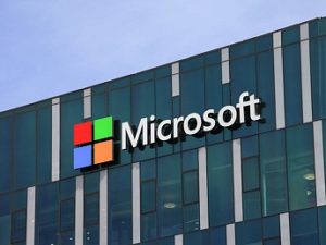 Правительство забрало здание Политехника и на 20 лет передало «Майкрософт»-у