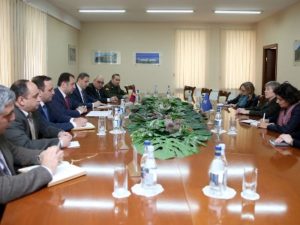 Министр обороны Армении и заместитель генерального секретаря НАТО обсудили вопросы сотрудничества