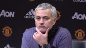 Моуриньо передумал?