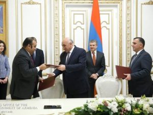 В Правительстве Армении подписан меморандум о взаимопонимании по созданию единых центров обслуживания граждан