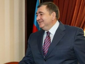 В сеть попала запись телефонного разговора пьяного экс-министра налогов Азербайджана