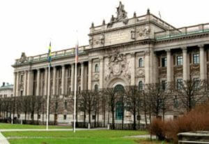 Шведы должны отныне получать «явное» согласие на секс