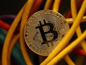 Финнадзор ФРГ предостерег от вложений в биткоины