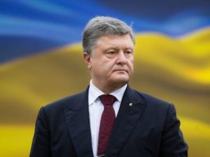 Порошенко: решение США выделить Украине оружие станет «трансатлантической прививкой от российского вируса агрессии»