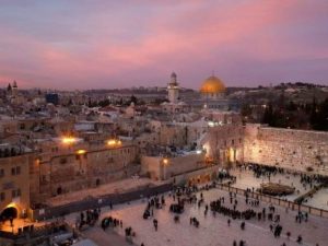 Канцлер Австрии: будущее Иерусалима нужно прояснять путем переговоров обеих сторон