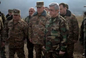 Президентам Армении и Арцаха представили новую военную технику армянского производства