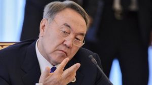 Назарбаев запретил анонимные комментарии в интернете