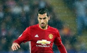 У Генриха Мхитаряна случился конфликт с Моуринью во время разбора матча с «Брайтоном»