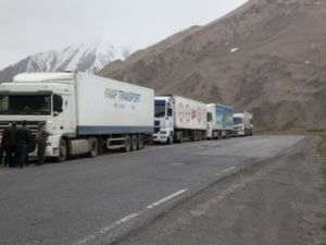 Трасса Степанцминда-Ларс открыта для всех видов транспорта