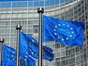 Евросоюз ожидает, что все стороны продолжат выполнять сделку по Ирану